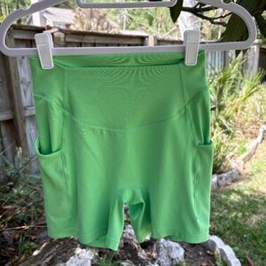 Reluna Dip Pocket Sculptseam™ Short in Gravity